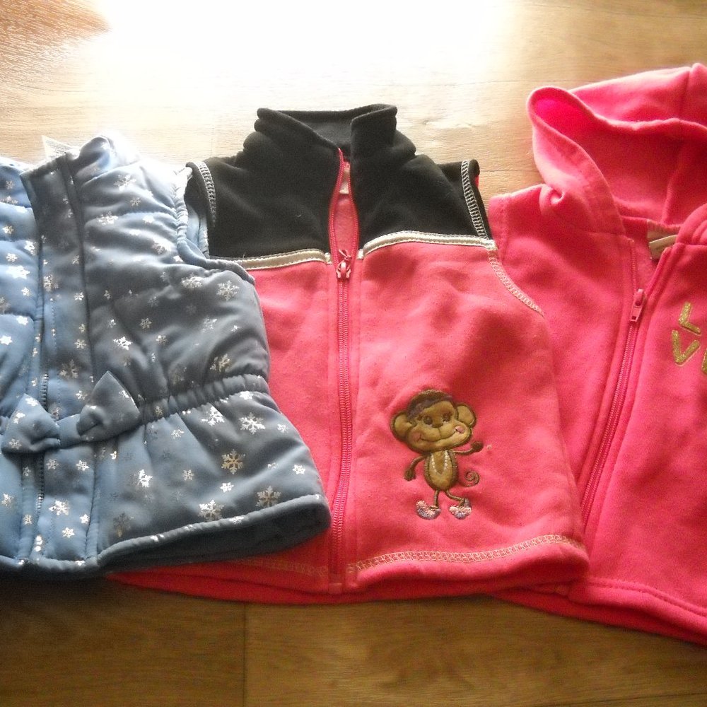 TODDLER GIRLS WINTER VESTS    SIZE 18 Months